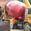 cement-lorry-closeup-cleaning2